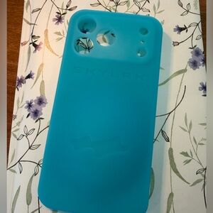 Brand New - Skylrk 17 Pro Max Bump Case